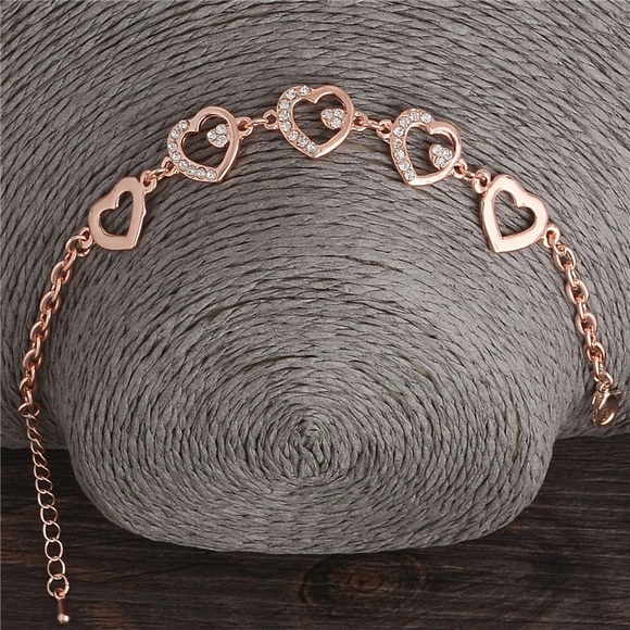 Heart Design Fashion bracelet with CZ stones - Picture 3 of 6